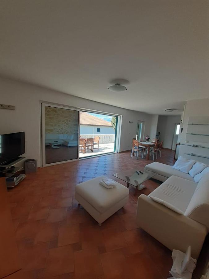 Apartments Ilicic Supetar Luaran gambar