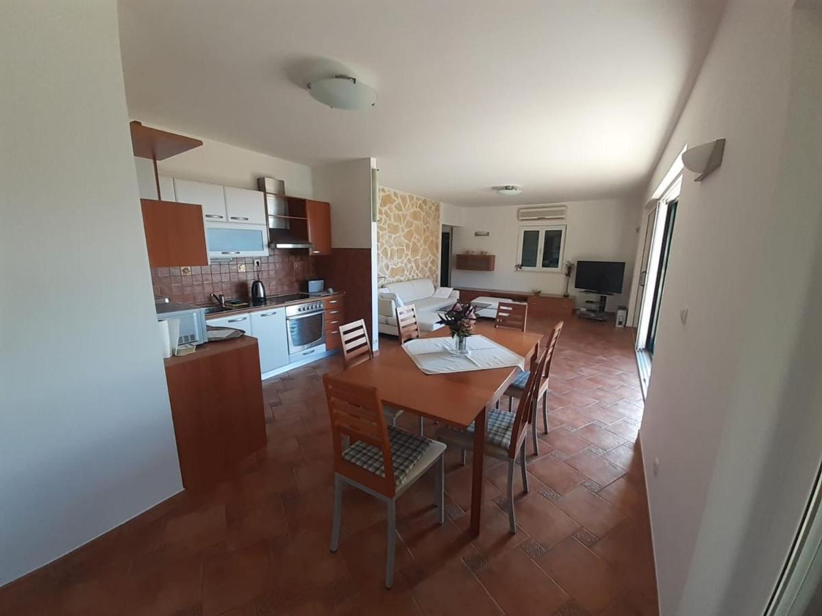 Apartments Ilicic Supetar Luaran gambar