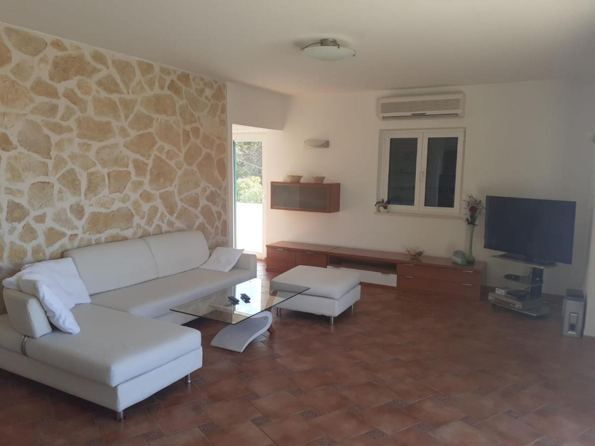 Apartments Ilicic Supetar Luaran gambar