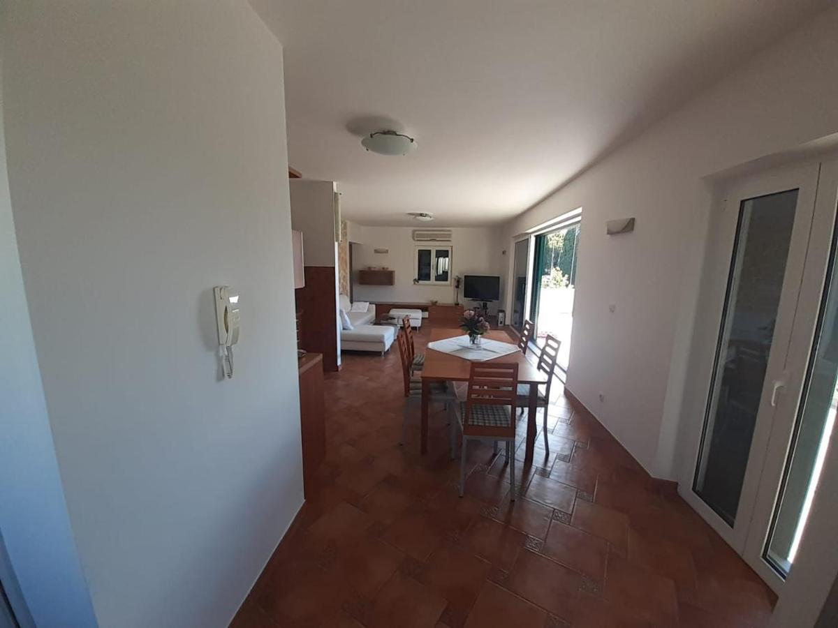 Apartments Ilicic Supetar Luaran gambar