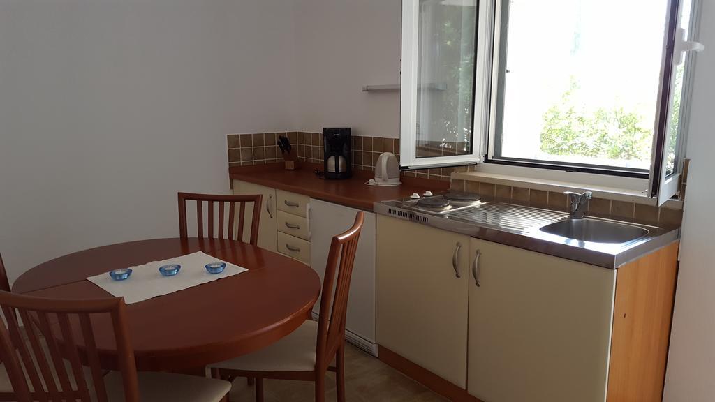 Apartments Ilicic Supetar Luaran gambar