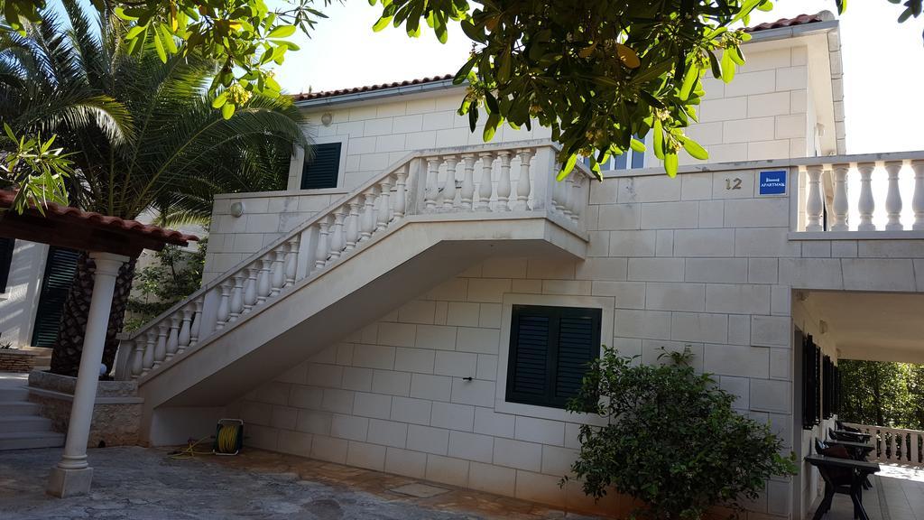 Apartments Ilicic Supetar Luaran gambar